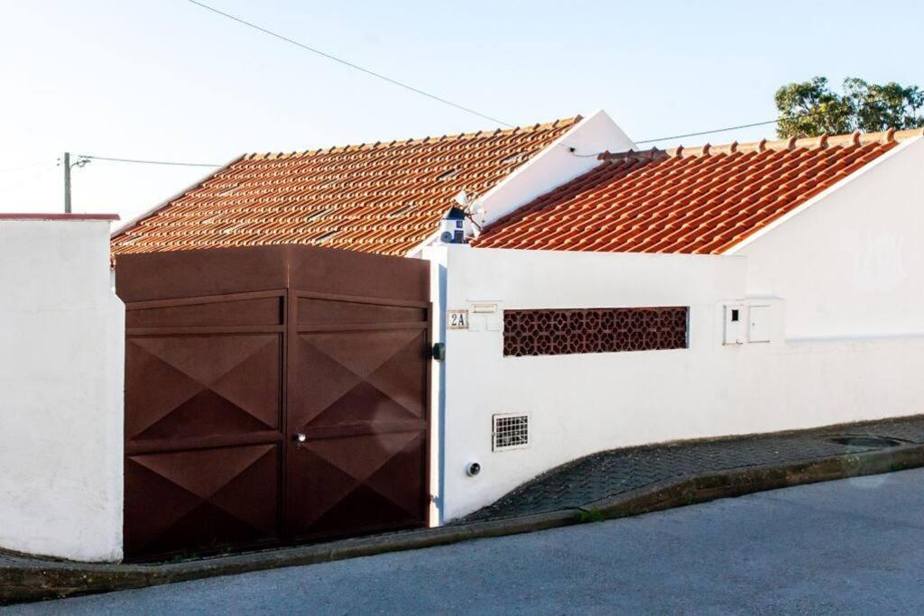Casa Da Ti' Milia Villa Encarnacao Exterior photo